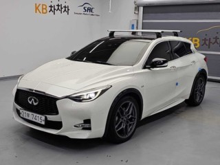 인피니티 Q30 2.0 프리미엄 중고차 매물 사진
