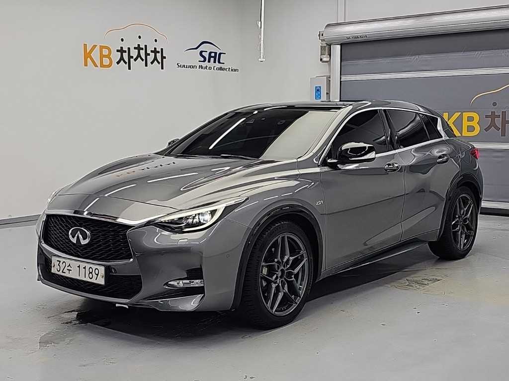 인피니티Q30중고 매장·차량 이미지